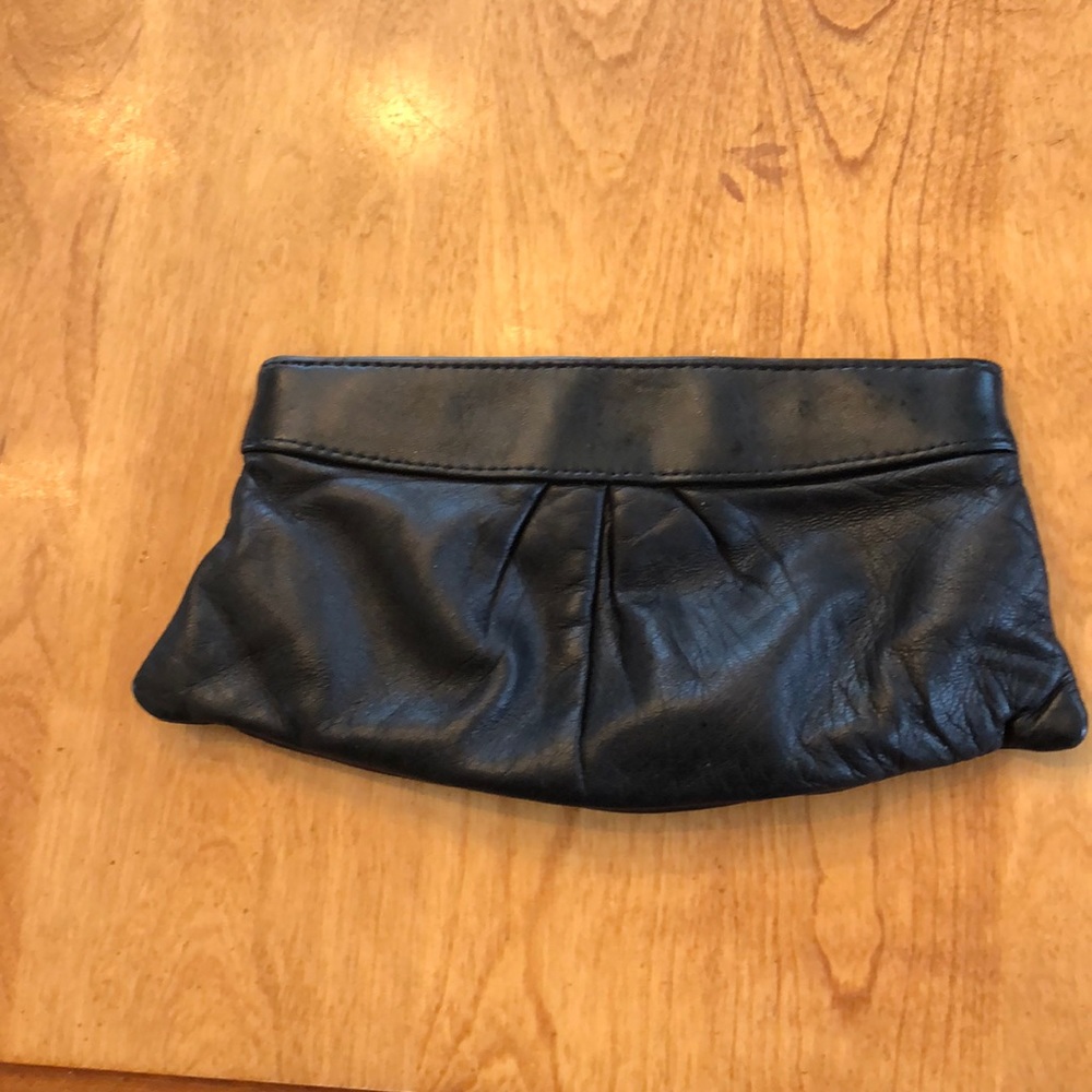 Black Laura merkin clutch